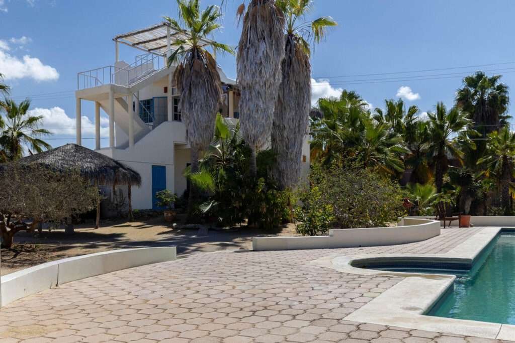 Todos Santos Las Tunas Casa Ana Luisa offers that rare chance to have a home in the middle of Las Tunas, with ocean – Casa Ana Luisa, Pacific, Pacific, BS