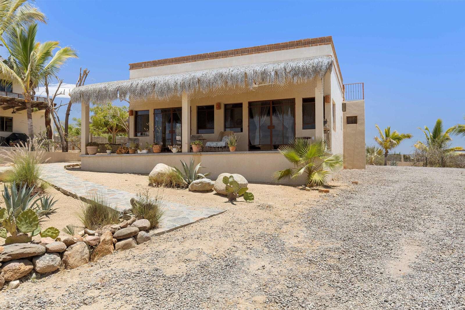 Todos Santos Ahorcadita Welcome to Casita Morada, a unique countryside retreat nestled in the serene area of La Ahorcadita. Set on an impressive 1,000 m² lot, this charming home offers the perfect balance of privacy, tranquility, and opportunity. Surrounded by natural desert landscapes and open skies, the property provides a peaceful atmosphere ideal for relaxing, entertaining, or creating your dream lifestyle in Baja. – Casita La Morada, Pacific, Pacific, BS