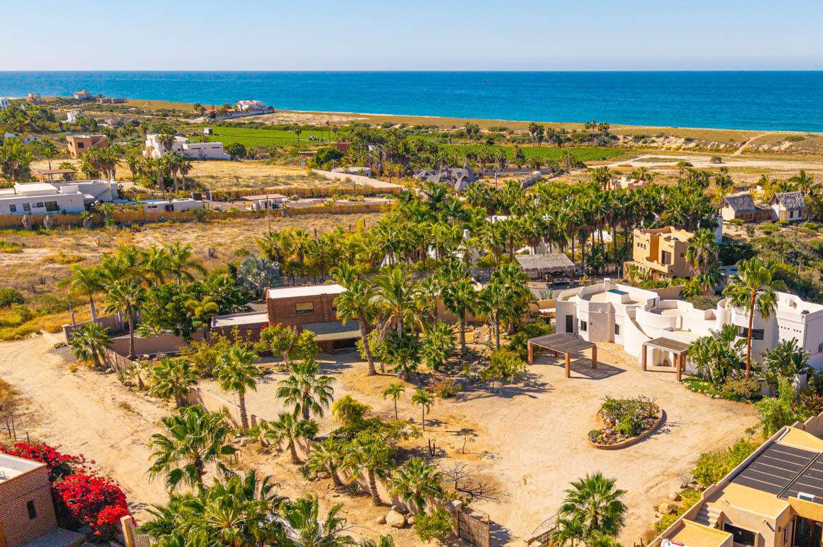 Todos Santos El Posito Aires Del Mar: Your Ultimate Coastal Sanctuarywith infinite horizons, wild desert and tropics coincide at the edge of the Pacific Ocean. This exceptional property features direct for sale