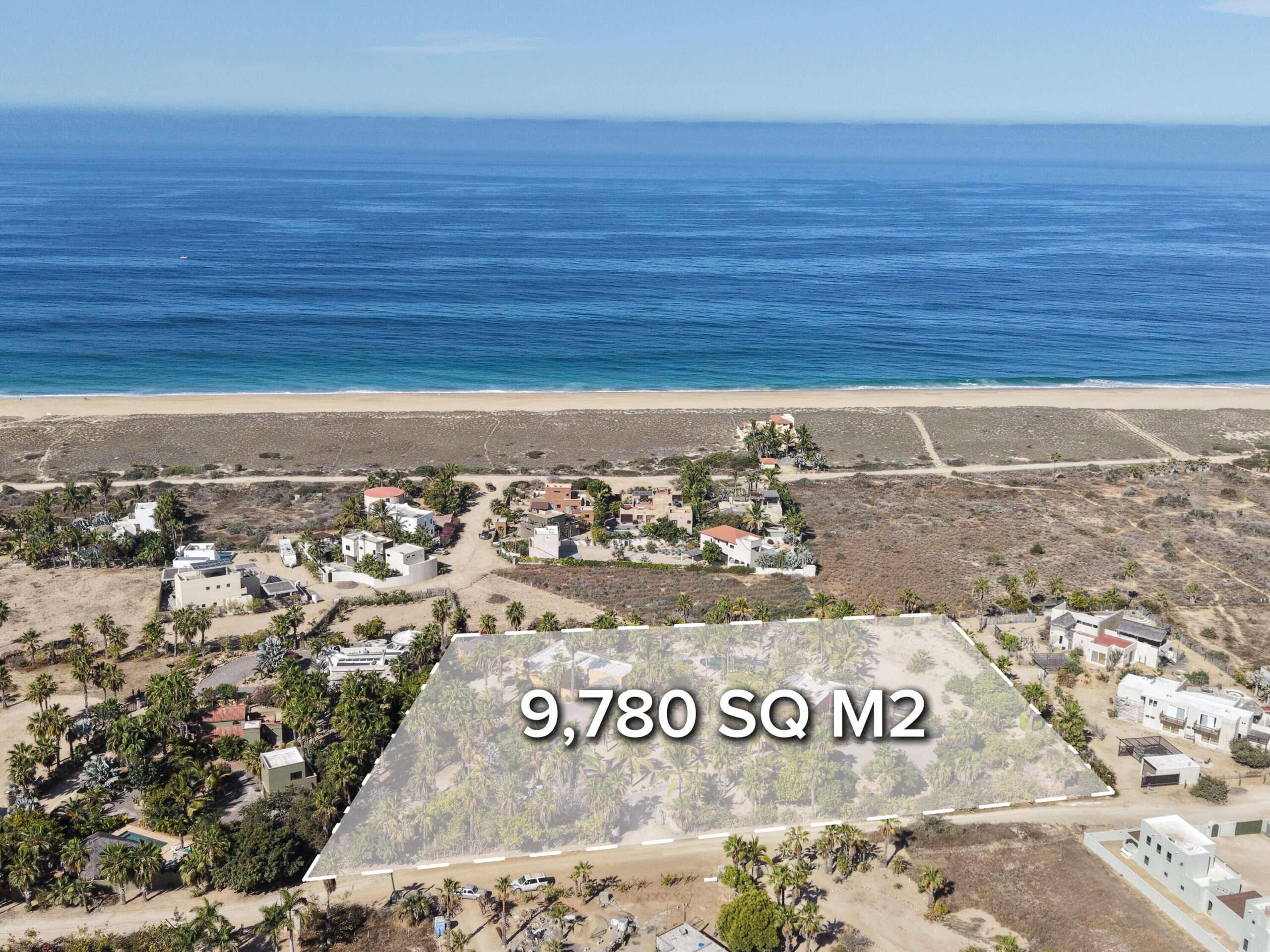 Todos Santos Las Tunas PRIME 2.4-acre beachside estate in Las Tunas, Todos Santos -- 2-minute walk to the Pacific. One of the largest titled parcels available in this sought-after coastal corridor, offering exceptional value and is priced to sell.The property includes two fully furnished homes totaling 5,498 sq ft of construction on 9,729 m² of lot, with 4 bedrooms, 4.5 bathrooms, private pool, palapa, fire pit, and mature landscaped gardens. Ocean and mountain for sale