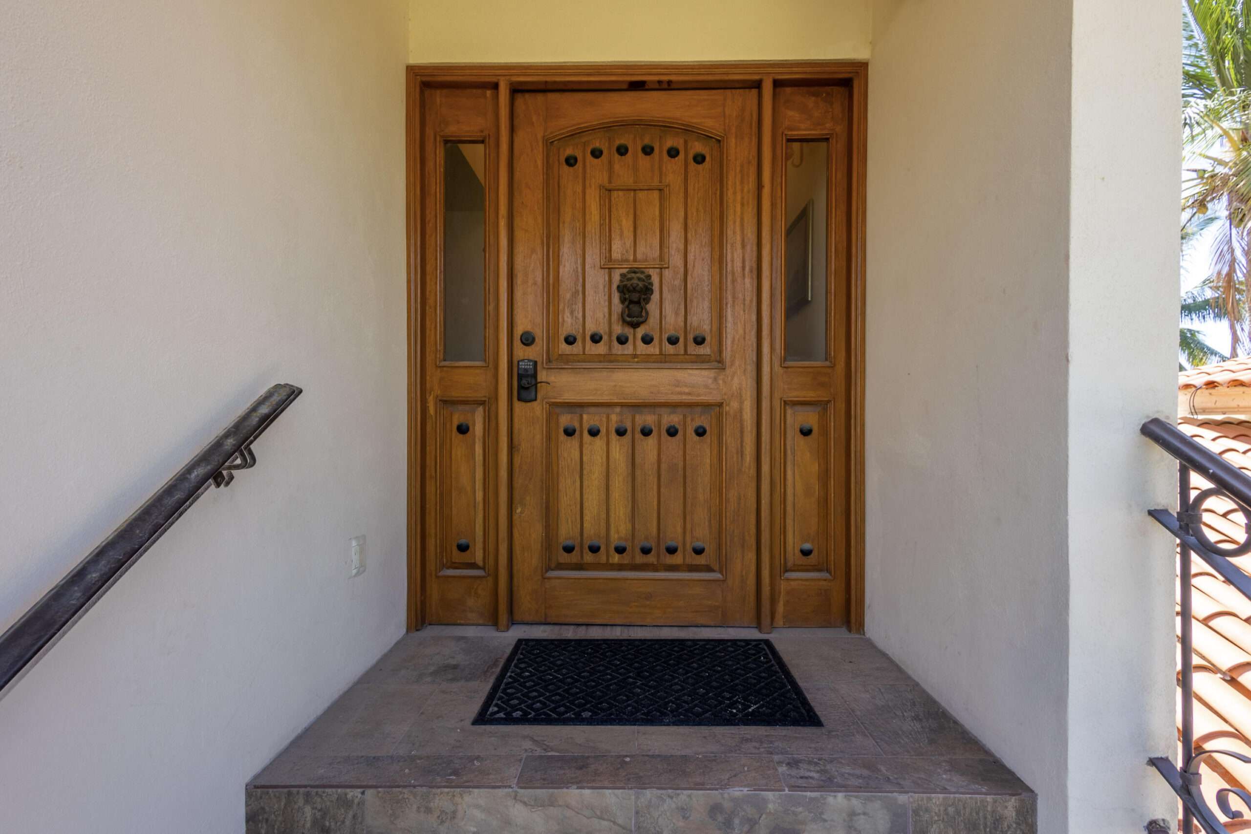 Todos Santos La Poza Discover Casa Paramo, a coastal residence blending minimalist modernism with laid-back Baja charm. Nestled in native landscaping, the home unfolds to courtyards and shaded terraces that extend living outdoors with sweeping for sale