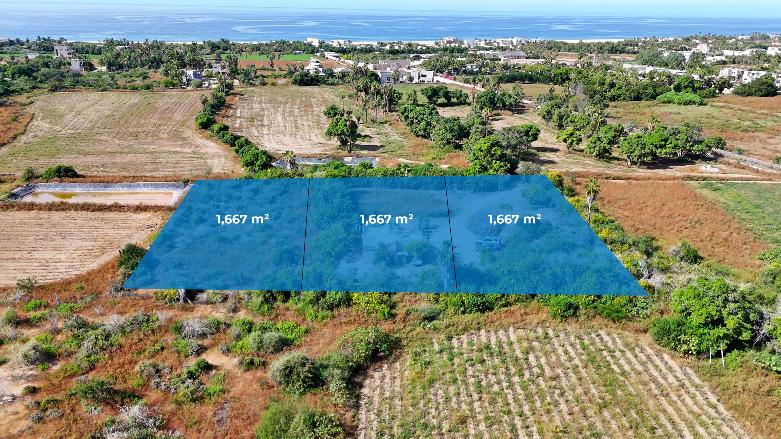 Todos Santos Ahorcadita Casa Horizonte is a brand new income generating property under construction in La Horcadita, Todos Santos. Set on a privileged 1,000 m² corner lot at the highest point of the hill, it offers dual street access and beautiful open for sale