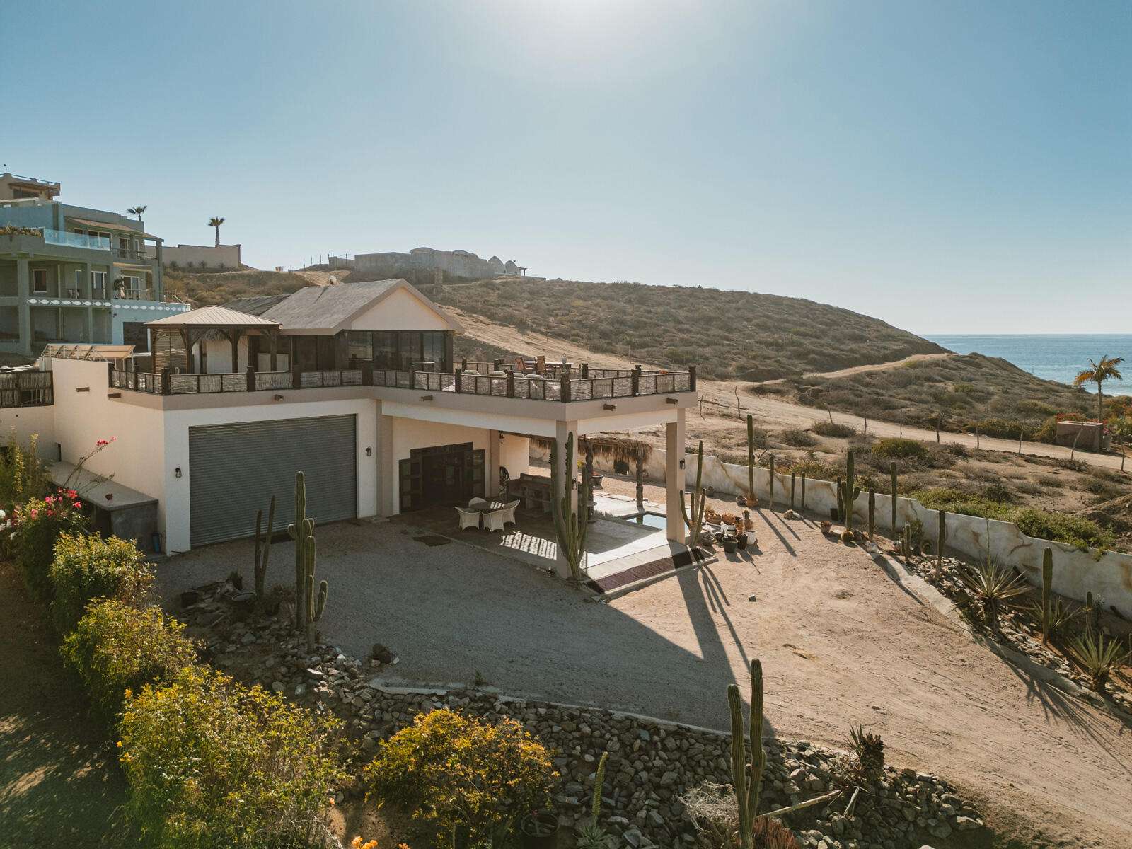 Todos Santos Pescadero Casa Alma Del Mar is a versatile residence with an outstanding location in the heart of the Gavilan neighborhood, just one row back and only steps away from the pristine Pescadero beach. It boasts truly amazing for sale